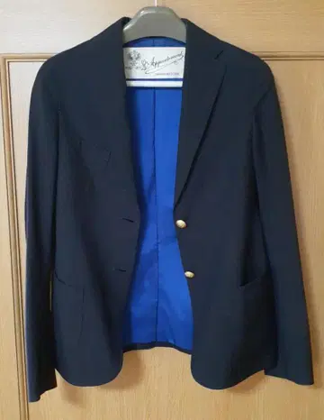 라빠르망 L'Appartement 네이비 블레이저 골드 버튼