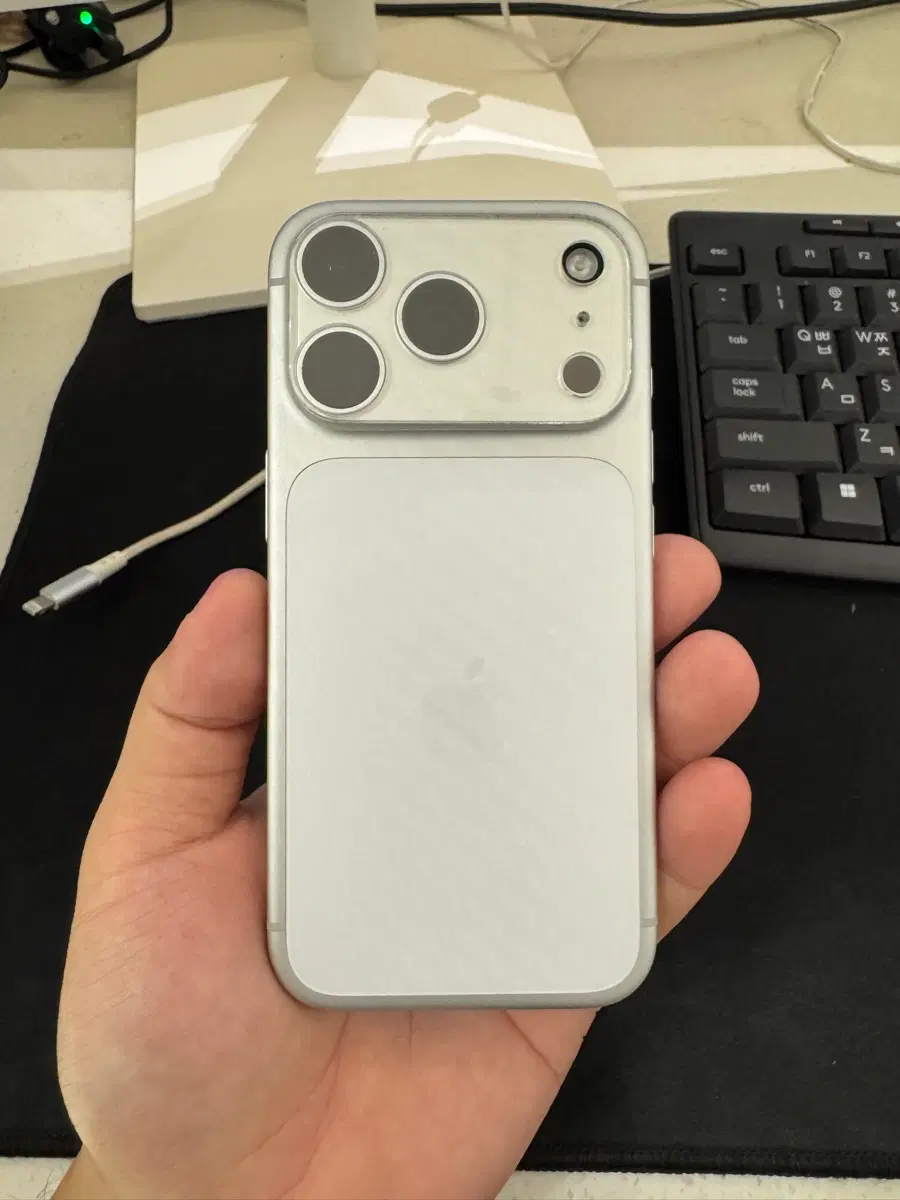 아이폰17프로 256GB 실버 자급제s급