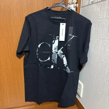 Calvin Klein T셔츠 블랙 새상품
