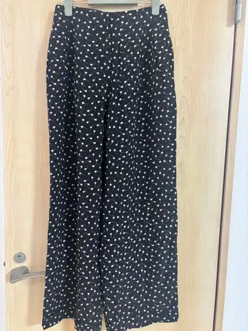 BALLY 이탈리아제 실크 100% 미니 꽃무늬 와이드 팬츠 38