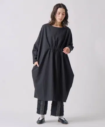 최저가 택 있음 케렌 허리 개더 코쿤 실루엣 원피스 블랙 넉넉한