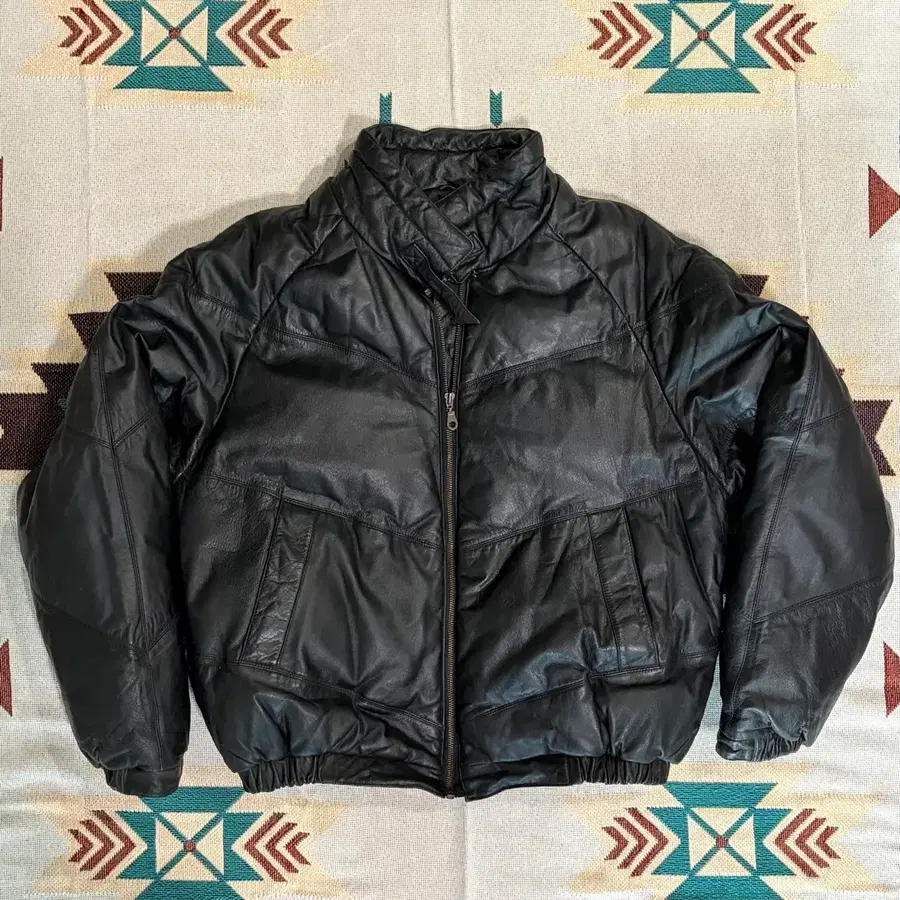 Golden Goose 소가죽 덕다운 패딩