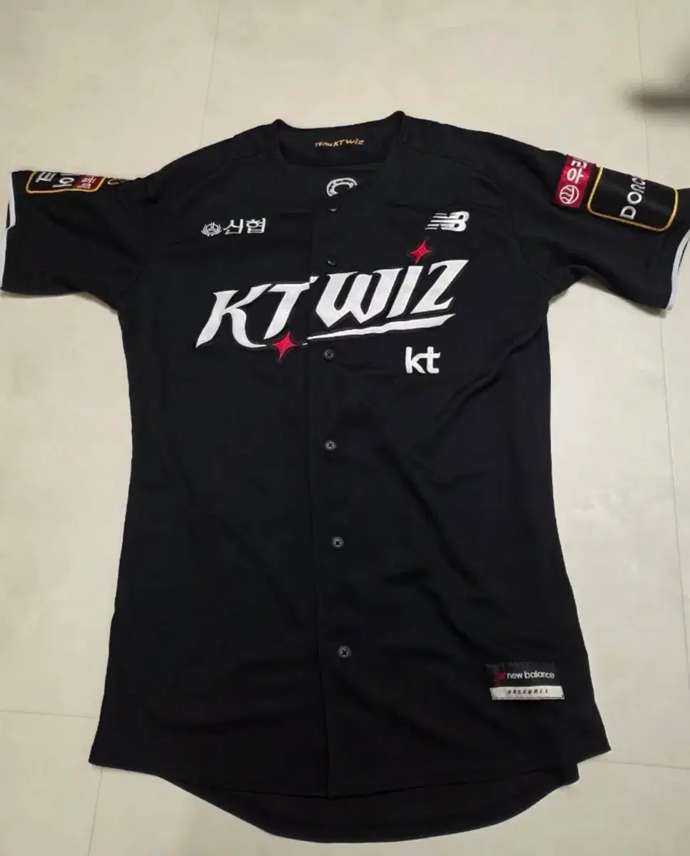 KT 위즈 유니폼