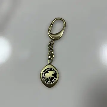 HUNTING WORLD 키링 로고 플레이트 이탈리아제