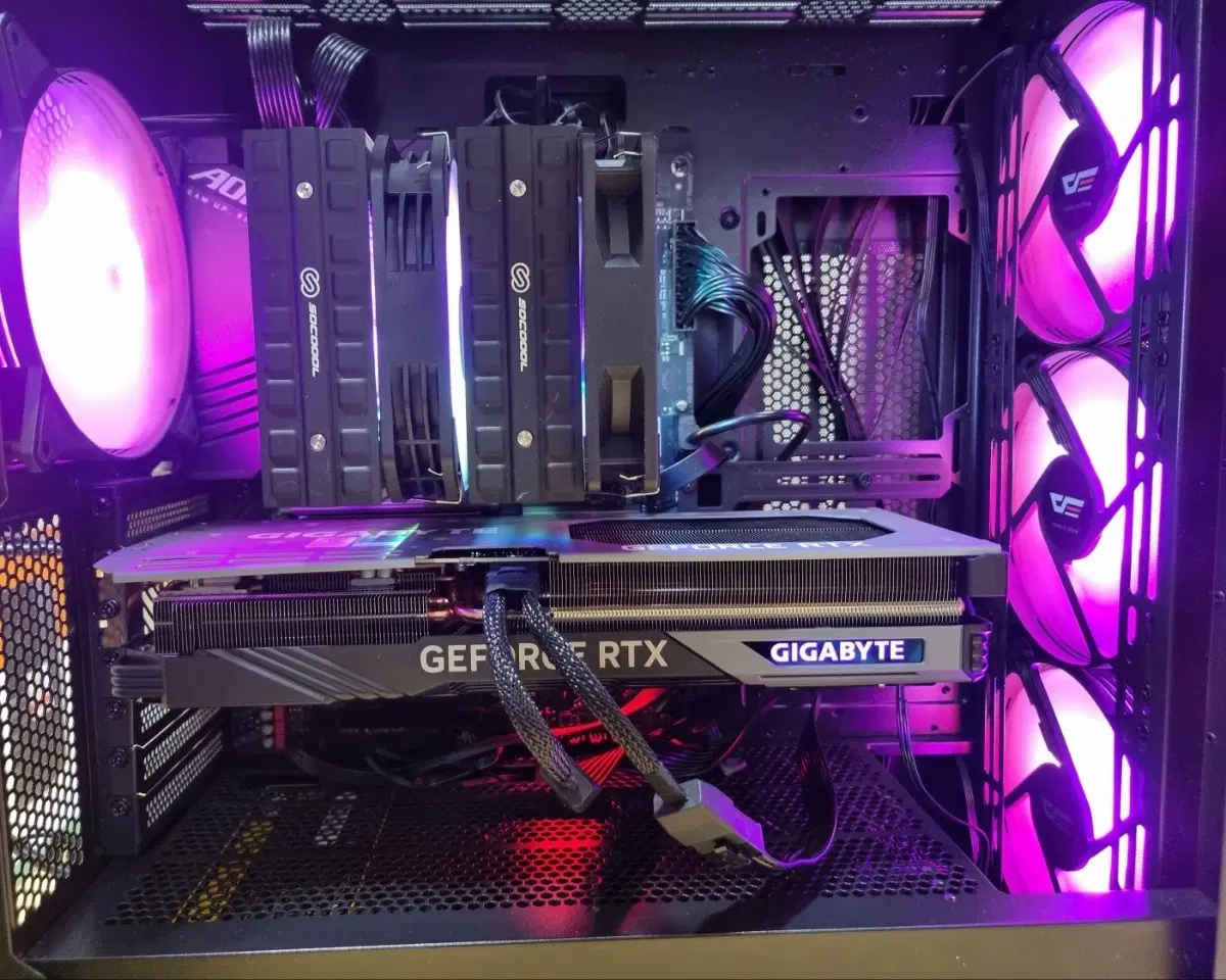 GIGABYTE  RTX 4070 Ti 12GB