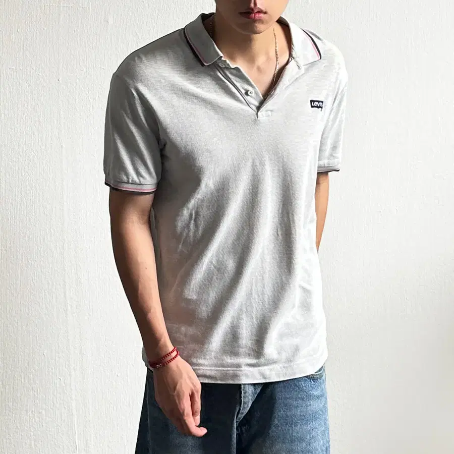 (시즌오프 세일) Levi's 로고 카라 반팔티