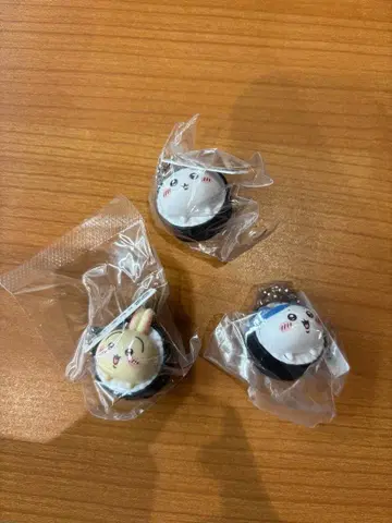 치이카와 쿠라스시 빅쿠라폰 스시 키링 3종 세트