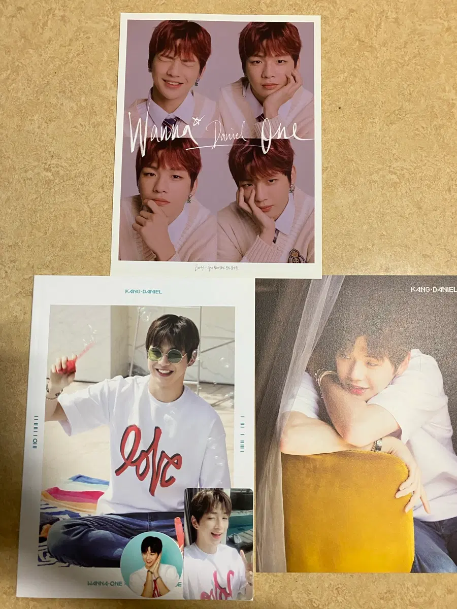 강다니엘 굿즈 팝니다