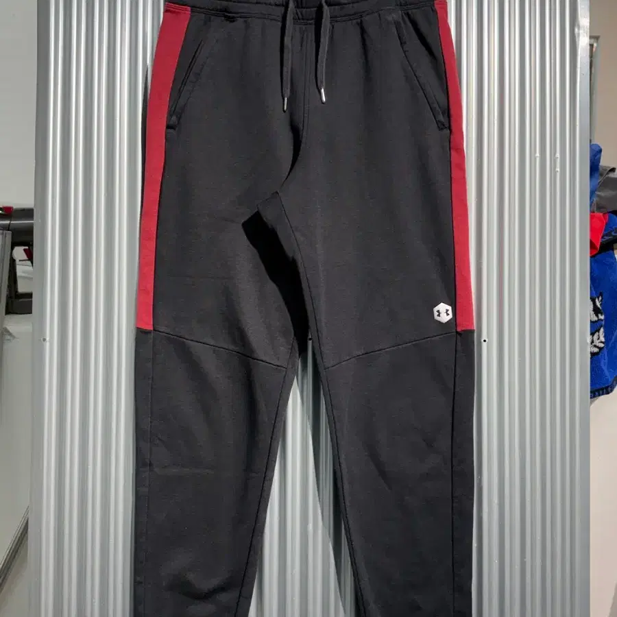 [XL] 언더아머 UNDER ARMOUR 셀리언트 조거 팬츠 트레이닝 스웨트팬츠 블랙 2.9