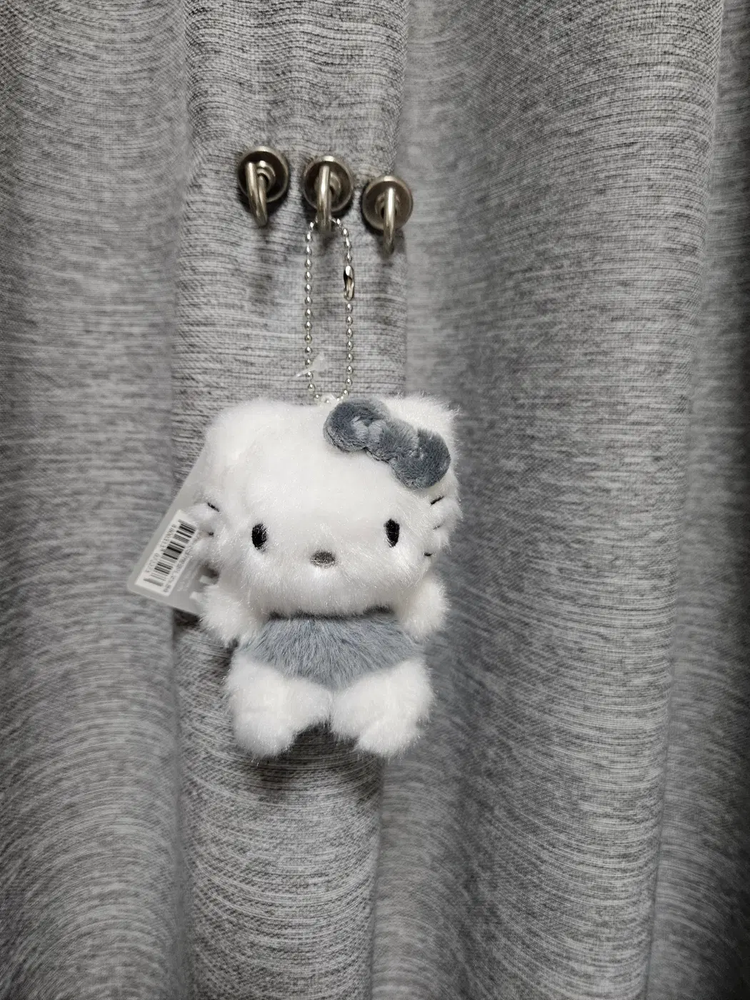 정품 산리오 키티 모노톤 키링 9cm