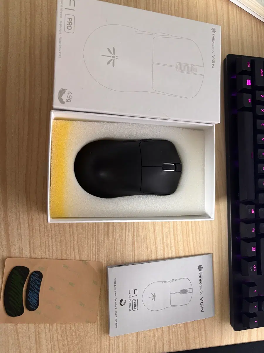 씽크웨이 x VGN F1 PRO 마우스 팝니다