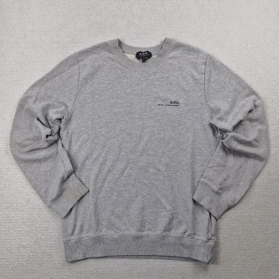 A.P.C. 아이템 맨투맨 그레이