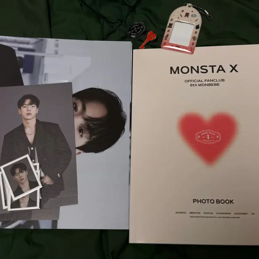 몬스타엑스 8기 엽서, 증사, 포토북, 뱃지 일괄