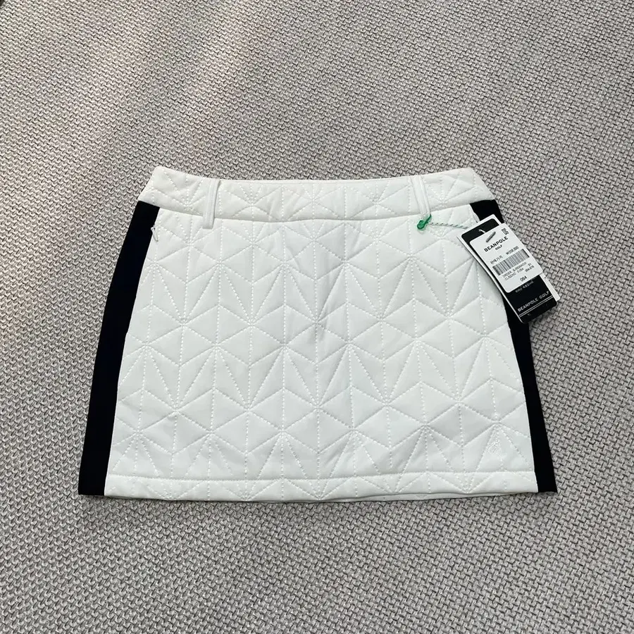 25 새상품 빈폴 골프 치마 B.6995