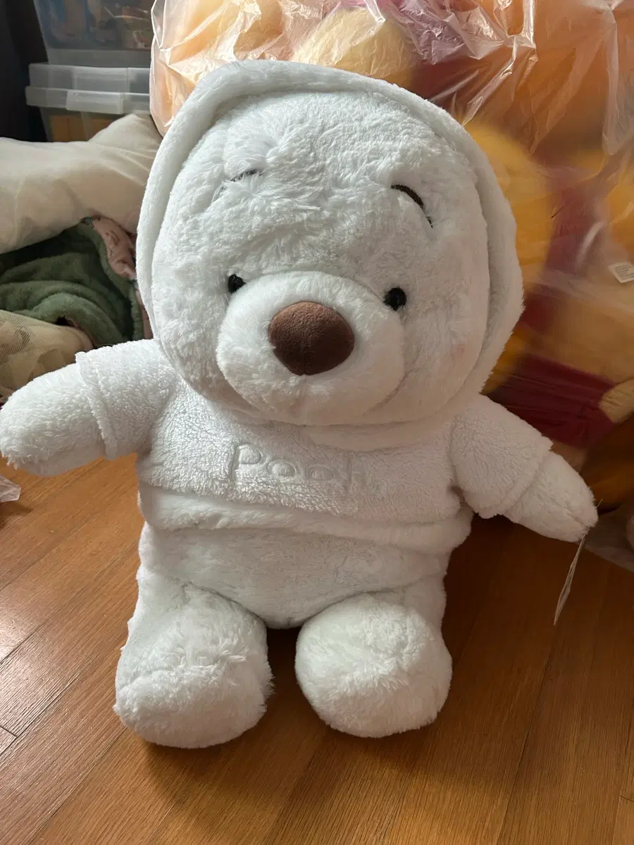 디즈니스토어 곰돌이푸 화이트 인형