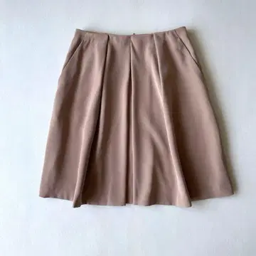 턱 플레어 스커트 베이지