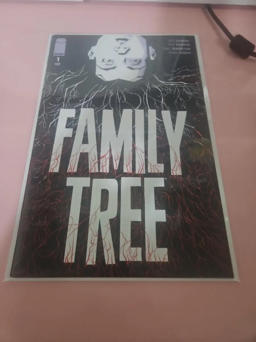 F / 2019 / Family Tree #1