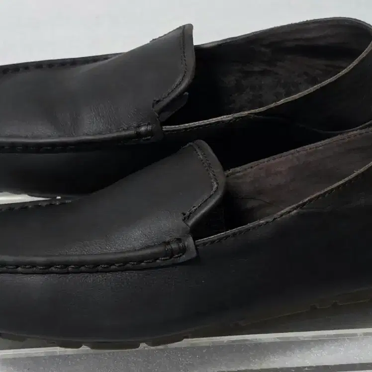 어그 UGG 방한화 가죽 로퍼 단화 남성용 275