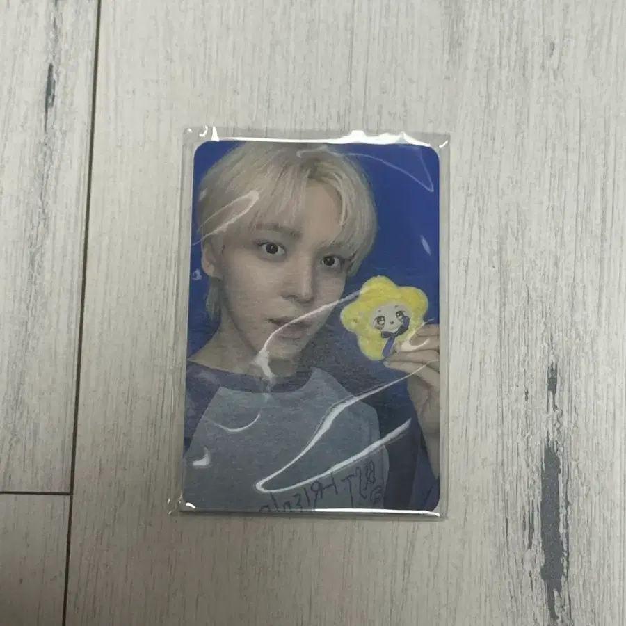 에이티즈 애니티즈 팝업 별의 애니티즈 키링 윤호 포카