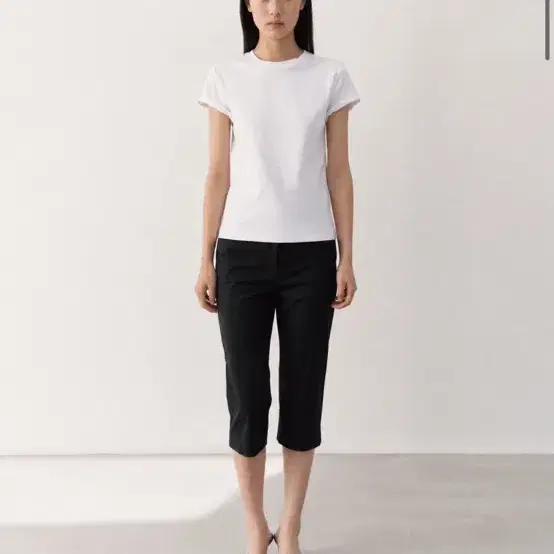 <새상품> 제이리움 카프리 트라우저 블랙 스몰 판매합니다