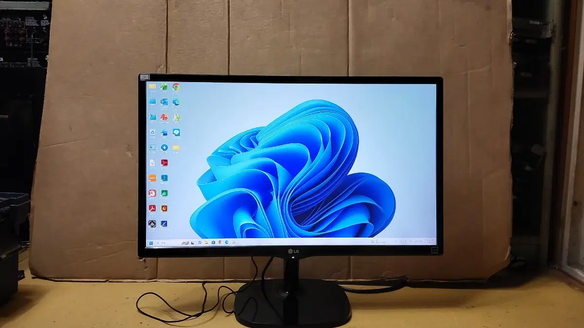 (11) LG 24인치 컴퓨터 LED 모니터 HDMI 지원 (동일사이즈 10대 보유중