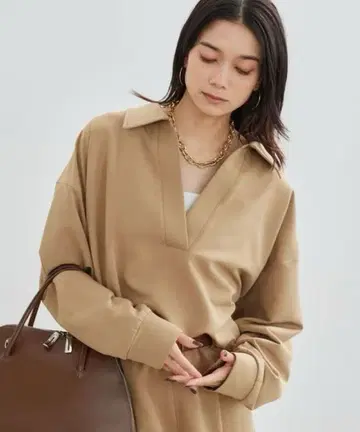 밴야드 스톰 마쉬멜로우 블라우스
