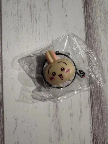 치이카와 쿠라스시 콜라보 토끼 피규어 키링