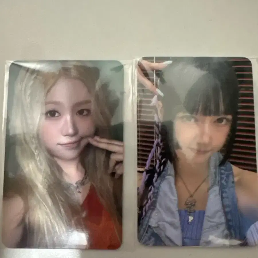 아워벌스데이 특전 포카 유,아치라야