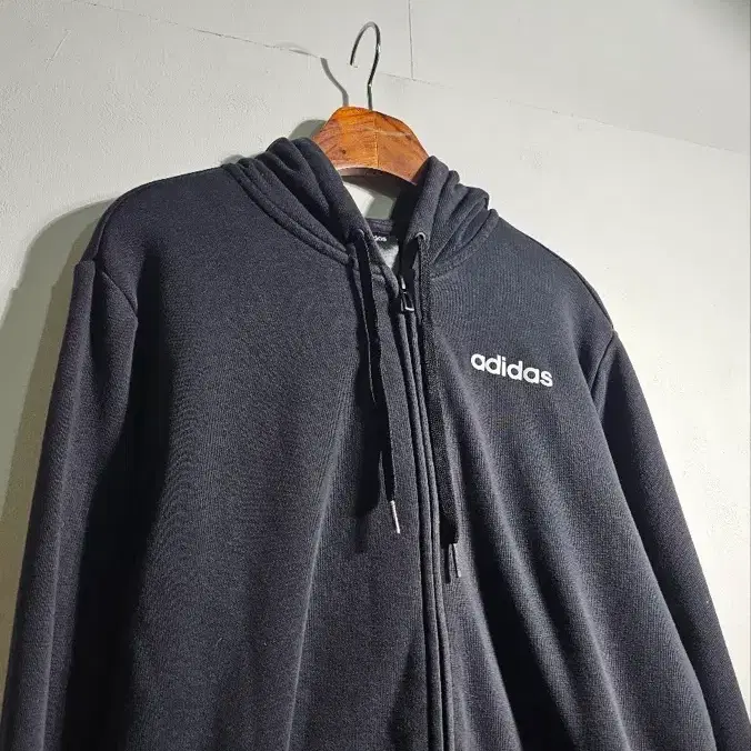 아디다스 후드집업 블랙 C780