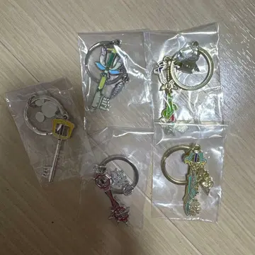 제일복권 킹덤하츠 G상 키 블레이드 참 컬렉션 5종
