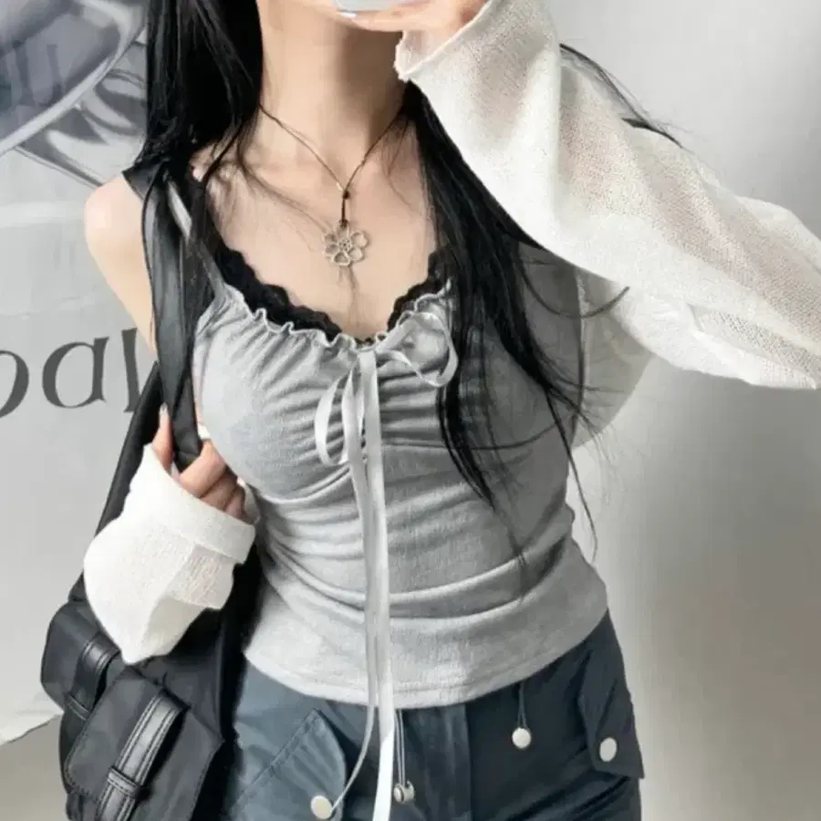 새상품) ribbon shirring sleeveless top 민소매나시