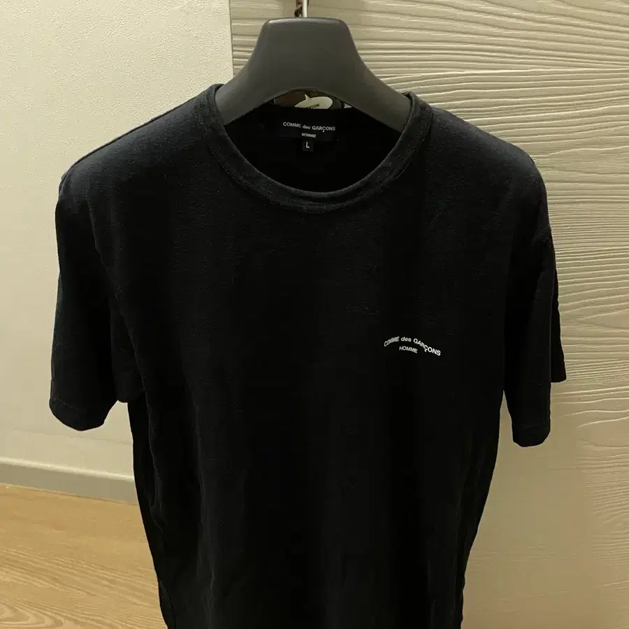 꼼데가르송 옴므 티셔츠