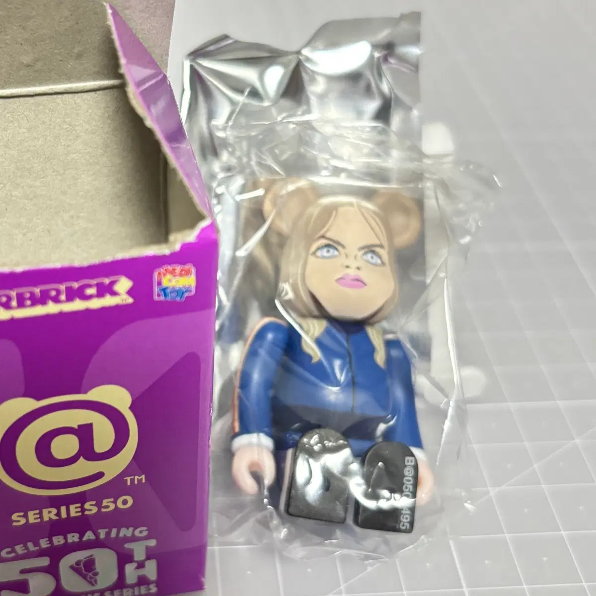 베어브릭 100% - 50탄 메간