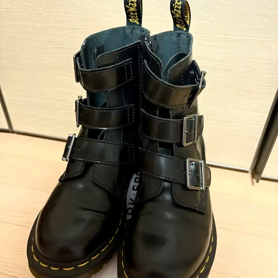 닥터마틴 블레이크 부츠