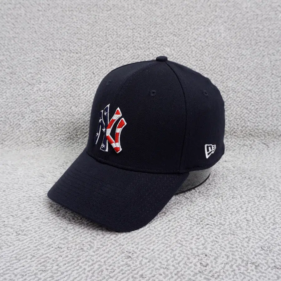 MLB 뉴에라 39THIRY 다크네이비 볼캡 모자 S-M