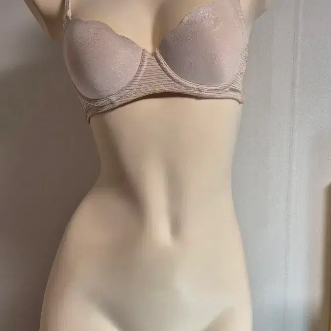 베이지색 레이스 브라 75a 821