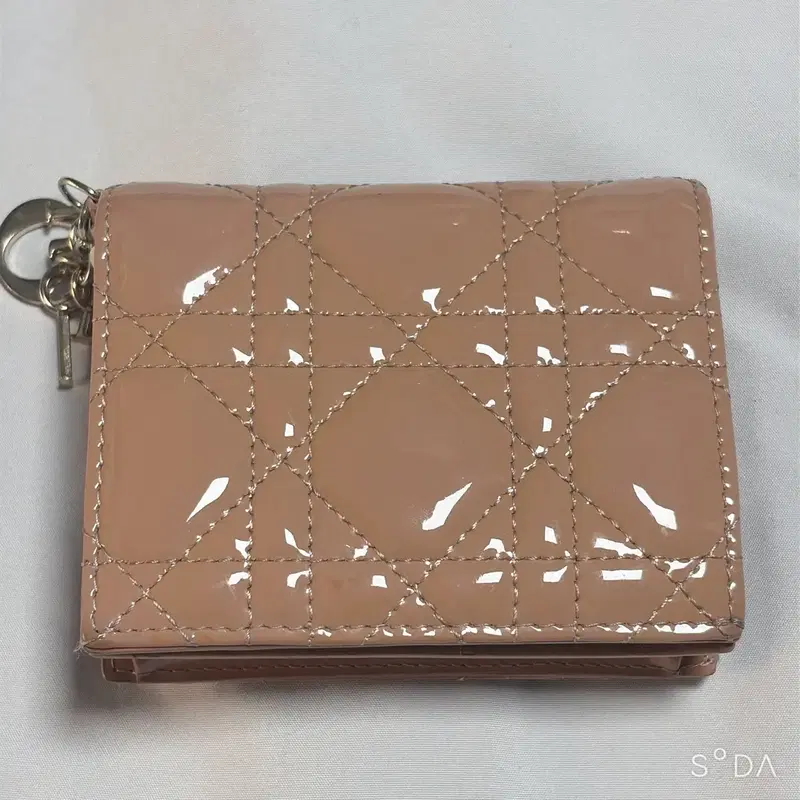 디올 레이디 디올 지갑 베이지 핑크