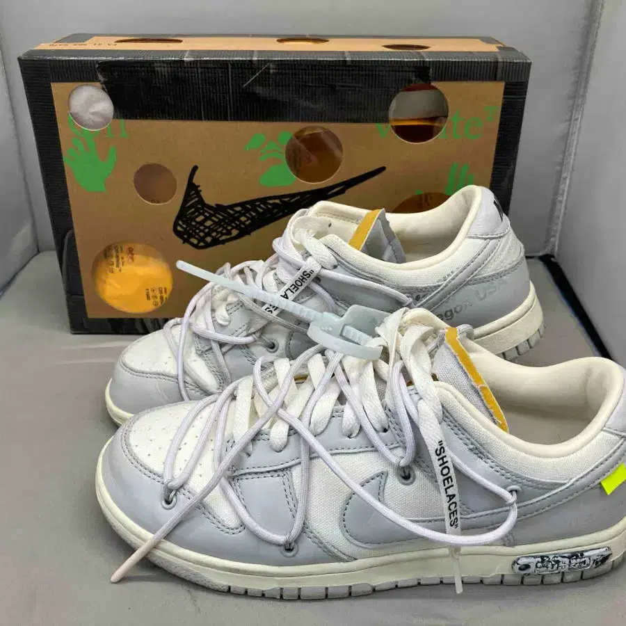 나이키 Nike Offwhite Dunklow 50No.49번 265사이즈 상태좋은 중고 팝니다.