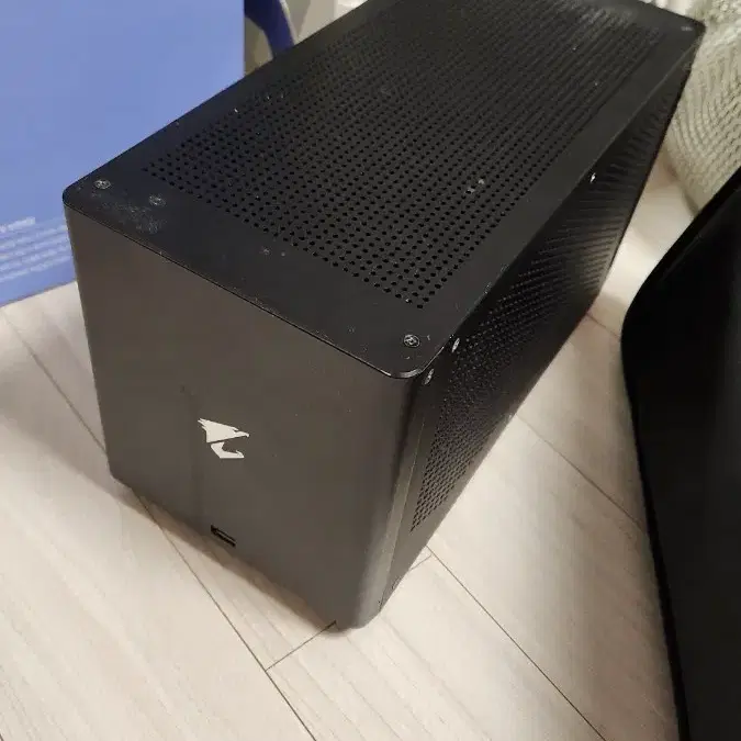 기가바이트 어로스 3080 게이밍 egpu 박스