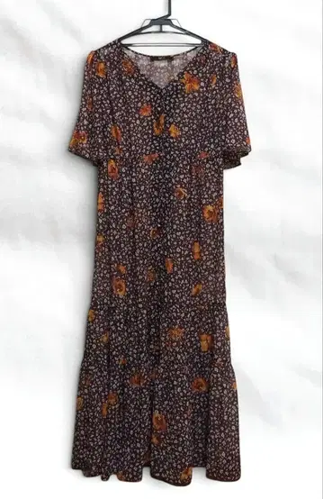 새상품급 AZUL BY MOUSSY 꽃무늬 맥시 원피스 티어드 브라운