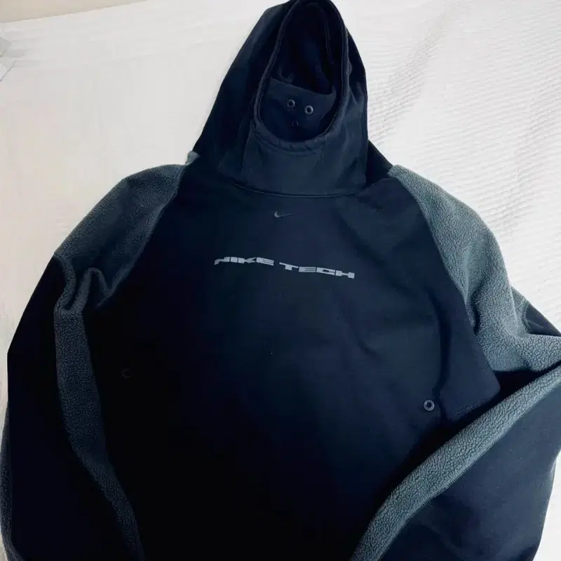 나이키 테크 보레아스 후드티