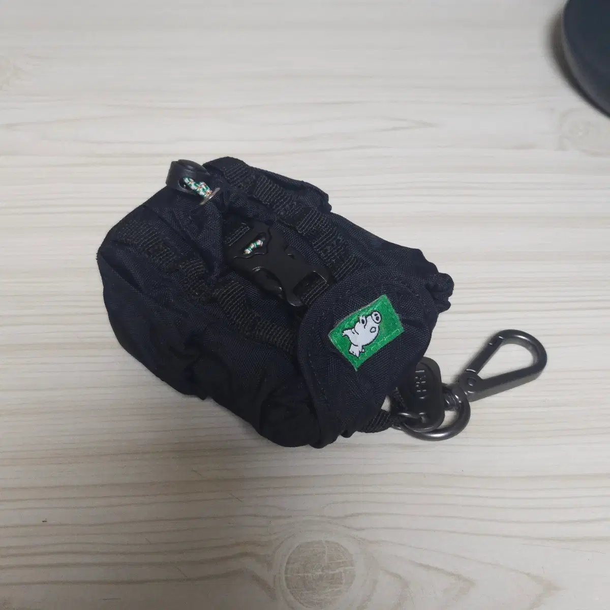 패리티 럭색 키링 블랙