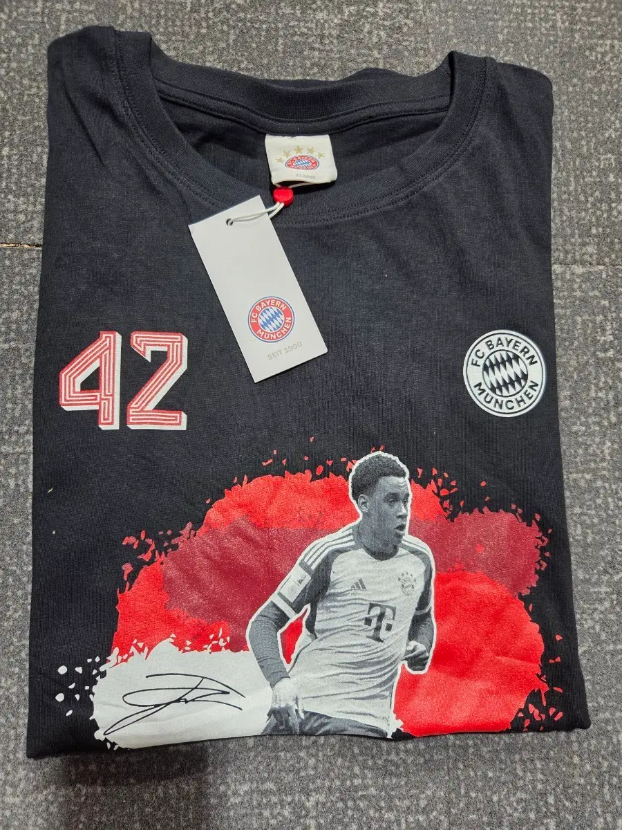 FC 바이에른 뮌헨 킹슬리 코망 42번 프린팅 반팔티