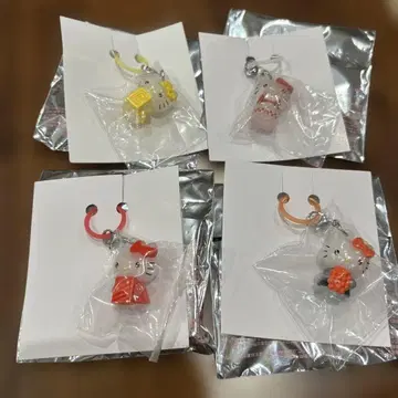 스시로 키티 콜라보 메지루시 미니 참 컴플리트