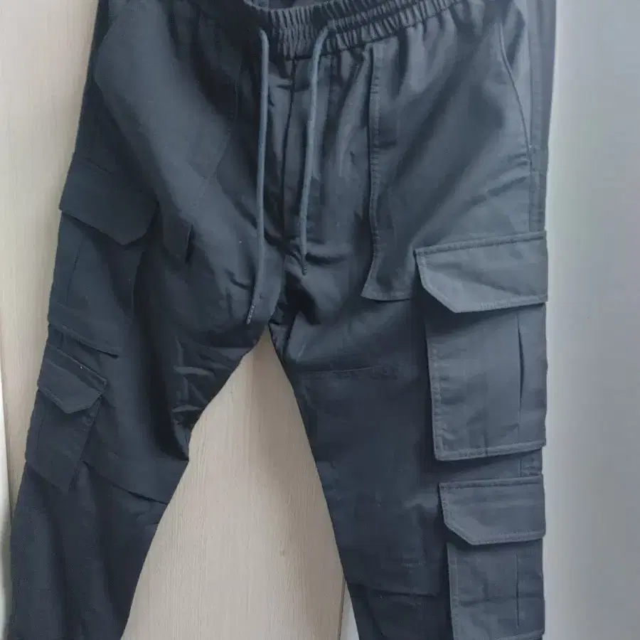 21ss 블랙 울 멀티포켓 조거카고팬츠 48