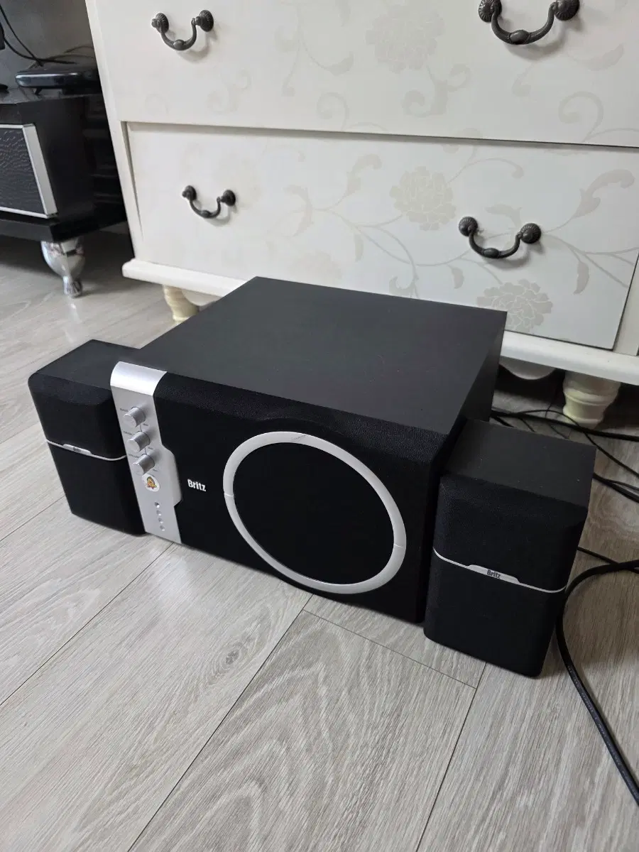 브리츠컴퓨터 스피커 2.1채널