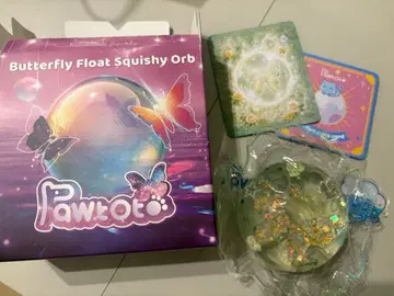 Pawtoto Butterfly Float 스퀴즈