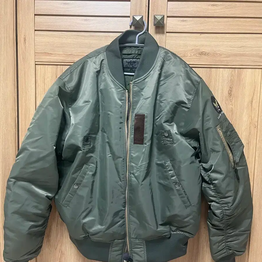 보세 U.S. AIR FORCE MA-1 항공점퍼 세이지그린 XL 새상품