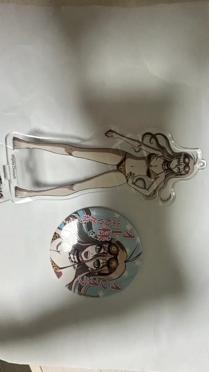 단간론파 이루마 미우 수영복 아크릴 캔뱃지