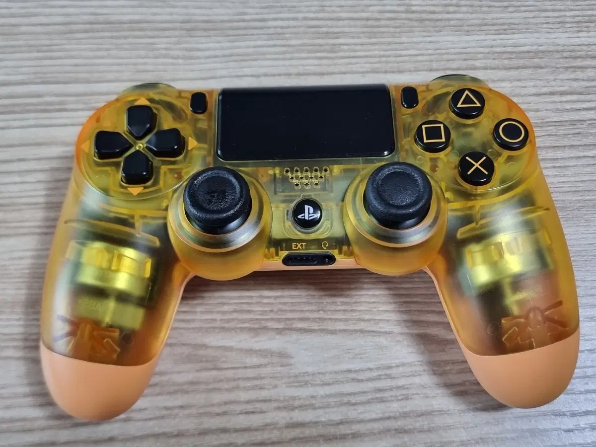 PS4 듀얼쇼크4 데스스트랜딩 한정판